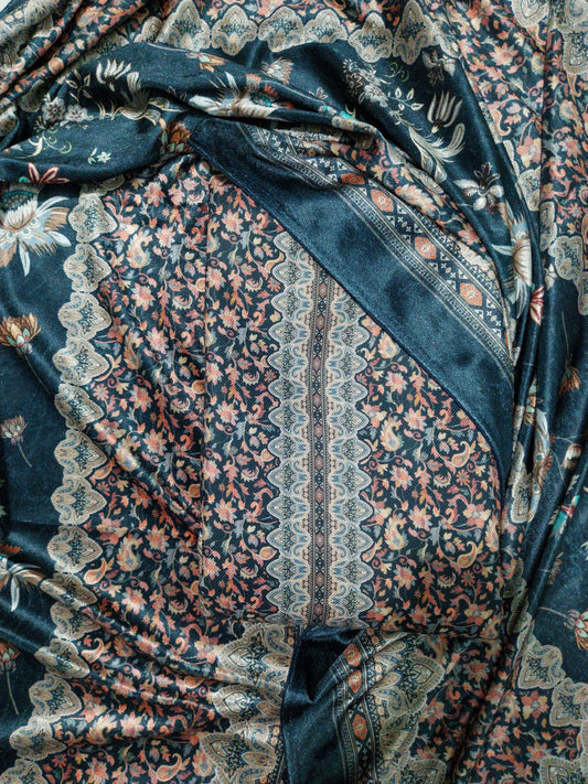 PRINTED TOP WITH PLAIN BOTTOM